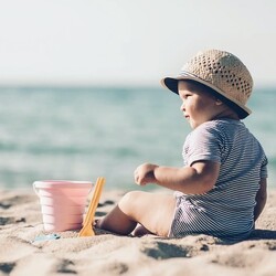Did you know Holiday Tots share some of the BEST family holidays in the UK and aboardâ€¦ ðŸ’™ ALL of which are baby and toddler friendlyðŸ‘¶ðŸ¼... from family holidays near the beach ðŸ–ï¸ to holidays with farm animal experiences in the countryside ðŸŒ³From private villas and cottages to cottage complexes, hotels and resortsâ€¦ and the list goes onâ€¦âœ¨

#holidaytots