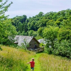 âœ¨ Flear Farm Cottages in Devon - the perfect year-round getaway for the whole family, and hereâ€™s why... ðŸ¡ðŸŒ¿

ðŸ’›27 acres of countryside to explore: Wander the beautiful grounds, follow the nature trail around Flear Woods, and spot the friendly resident animals along the way! ðŸŒ³ðŸ¾
ðŸ’› Giant indoor play barn: Soft play, a playground, climbing frame, Wendy house, and more for endless fun! ðŸ§¸ðŸŽ 
ðŸ’› Morning animal feeding: Meet and greet the friendly animals up close - always a hit with little ones! ðŸ·ðŸ”
ðŸ’› Indoor swimming pool: Splash away no matter the weather! ðŸ’¦ðŸŠâ€â™‚ï¸
ðŸ’› Eight well-equipped cottages: A variety of sizes to suit families, all toddler and baby-friendly of course! ðŸ‘¶ðŸ¡
ðŸ’› Onsite honesty shop: Stocked with gourmet frozen meals and local goodies, perfect for saving time in the kitchen! ðŸ¥˜ðŸ¥–
ðŸ’› Spa treatments: Indulge in some â€˜me timeâ€™ in the treatment room. ðŸŒ¸ðŸ’†â€â™€ï¸
ðŸ’› Dog-friendly too: Because the furry members of the family deserve to join in the fun! ðŸ•ðŸŽ‰

And thereâ€™s even more! ðŸŒŸ Outdoor play areas, pitch â€˜nâ€™ putt, a tennis court, steam room, picnic and BBQ areas, hot tub, and sun terrace! ðŸŒžðŸŽ¾

ðŸ“ Location: Just a few miles from South Devonâ€™s best family beaches and the market town of Kingsbridge is only a 10-minute drive away, with shops, cafÃ©s, and restaurants. Plus, thereâ€™s a lovely pub just a mile down the road! âœ¨

Doesnâ€™t it all sound dreamy? ðŸ˜ 

Find Flear Farm link in the Devon highlight âœ¨

#HolidayTots #FlearFarmCottages #FamilyFriendlyHolidays #DevonEscapes