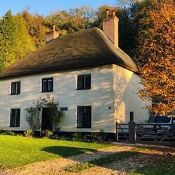 Cosy Cottage Ideas for Autumn/Winter â€“ Perfect for You and Your Little Family! ðŸ‚âœ¨

Looking for the ideal family getaway this autumn or winter? ðŸ‚â„ï¸

Check out this luxury three-bedroom cottage in Dorset, perfect for two small families or grandparents to join in the fun!

ðŸ¡ Why youâ€™ll love it:

âœ¨ Log burner to warm up after those crisp autumn strolls ðŸ
âœ¨ Extensive list of baby and toddler amenities, so you can travel light (no need to pack the extras!)

ðŸ“Just a short walk to a local gastro pub and a quick drive to family-friendly attractions and the stunning Jurassic Coast â€“ perfect for little adventurers!